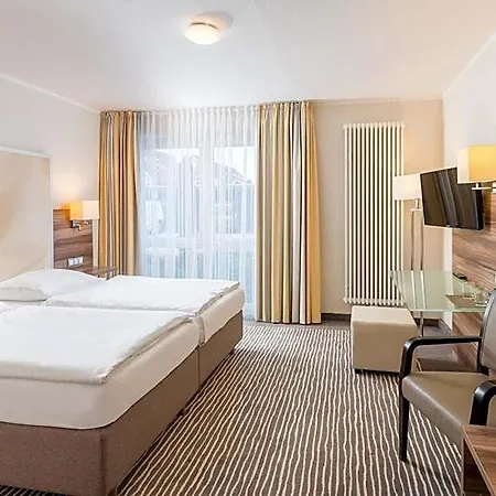 Balland's & Restaurant Hotell 3*